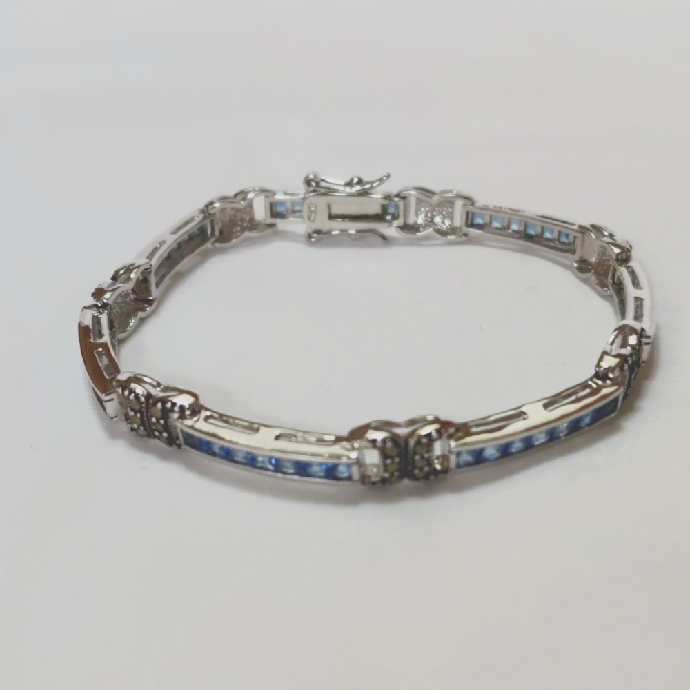 Blue Rhinestone Bracelet - Picture 6 of 9